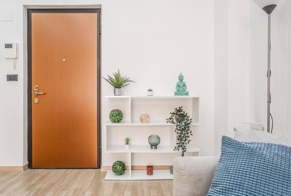 米兰Artistic House Navigli-Duomo Netflix & Design公寓 外观 照片